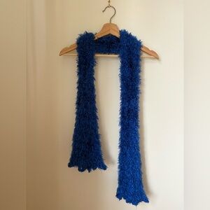 Vintage Y2K Blue Fuzzy Infinity Scarf